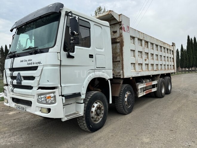 HOWO Sinotruk 2012, 1 km - 11.0 l - Gəncə