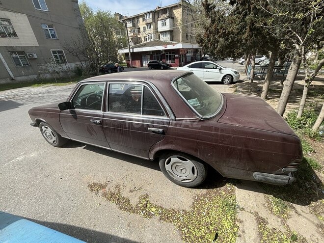 Mercedes E 230 1984, 160,000 km - 2.3 л - Bakı