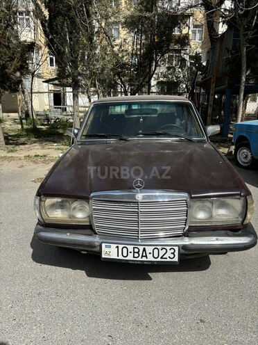 Mercedes E 230 1984, 160,000 km - 2.3 л - Bakı