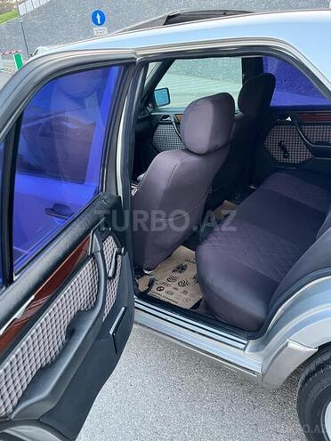 Mercedes E 220 1995, 600,000 km - 2.2 l - Bakı