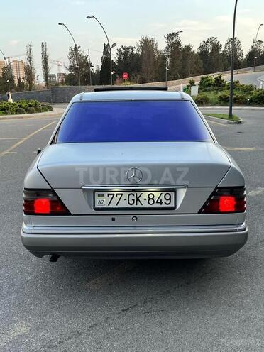 Mercedes E 220 1995, 600,000 km - 2.2 l - Bakı