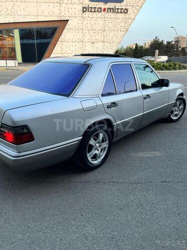 Mercedes E 220 1995, 600,000 km - 2.2 l - Bakı
