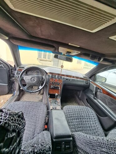Mercedes E 250 1997, 280,000 km - 2.4 l - Goranboy