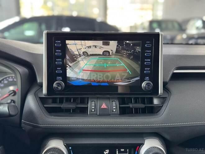 Toyota RAV4-12
