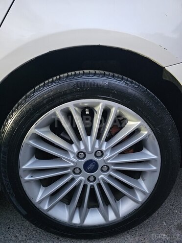 Ford Fusion (North America) 2014, 280,000 km - 1.6 l - Bakı