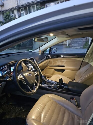 Ford Fusion (North America) 2014, 280,000 km - 1.6 l - Bakı