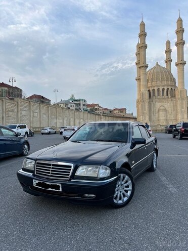 Mercedes C 180-9