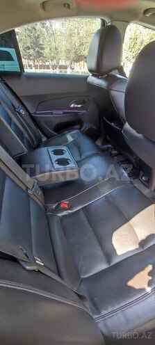 Chevrolet Cruze-10