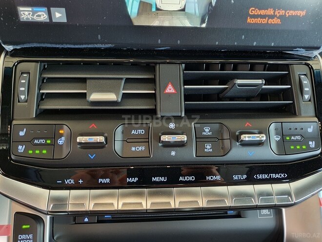 Toyota Land Cruiser-21