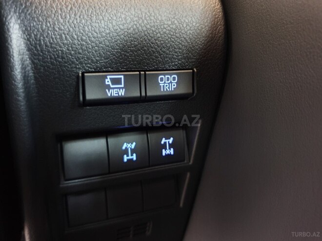 Toyota Land Cruiser-28