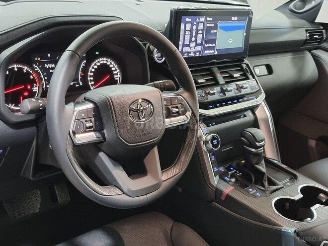 Toyota Land Cruiser-15