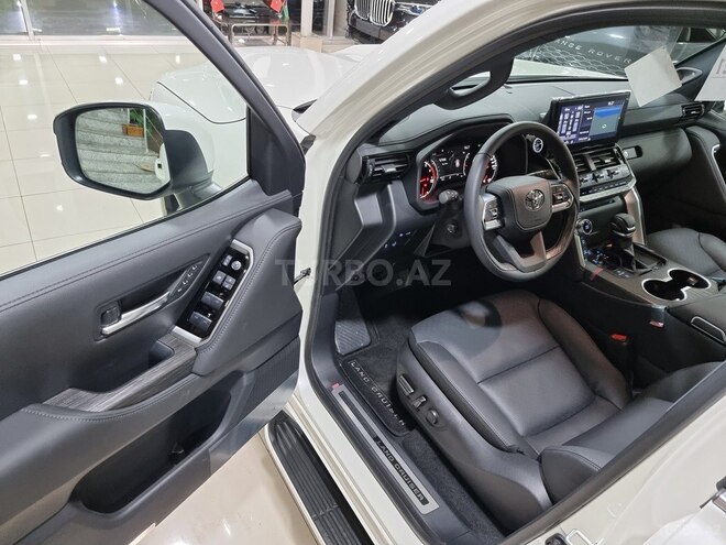 Toyota Land Cruiser-14