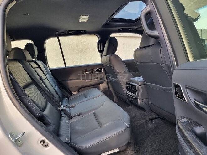 Toyota Land Cruiser-20