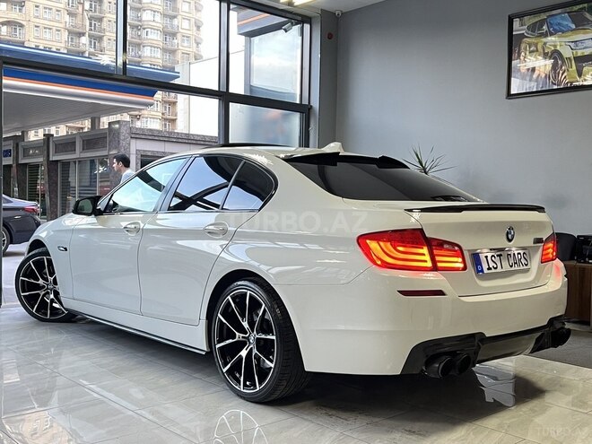 BMW 528-9