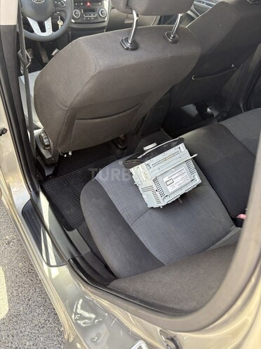 Kia Ceed 2010, 298,765 km - 1.6 л - Bakı