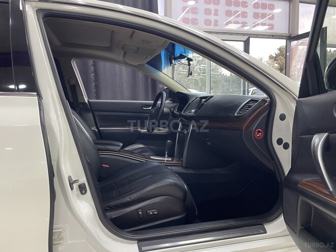 Nissan Teana-4
