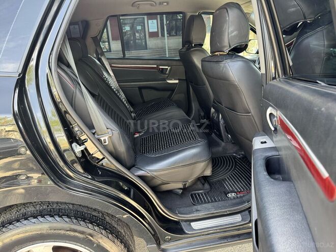 Hyundai Santa Fe-9