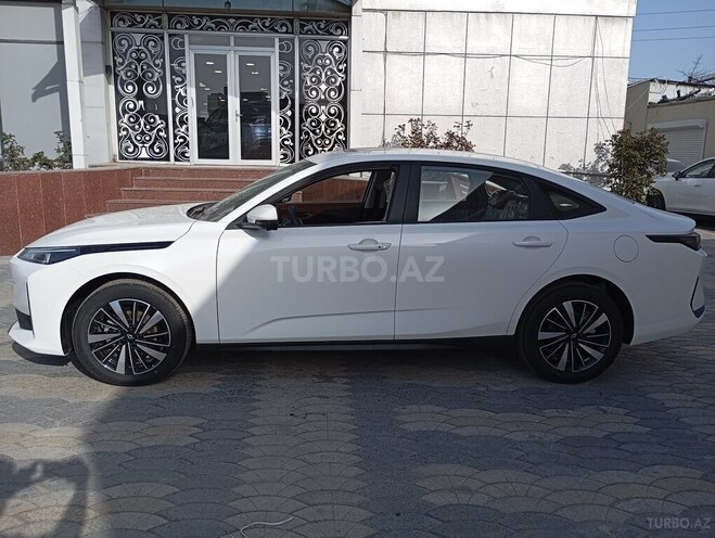 Changan Qiyuan A05 2025, 0 km - 1.5 л - Bakı