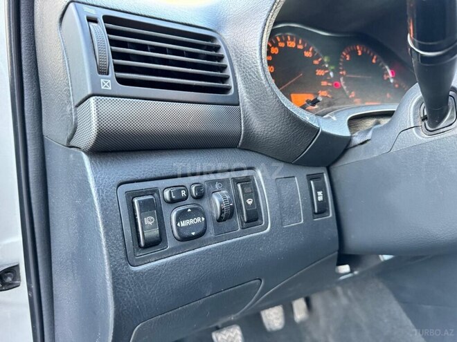 Toyota Avensis 2006, 250,000 km - 2.2 л - Bakı