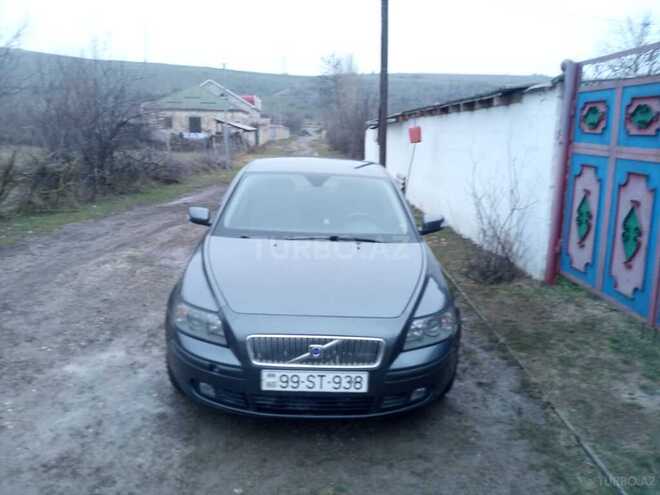 Volvo  2006, 257,000 km - 1.6 l - Qusar