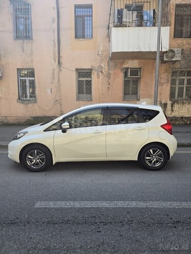 Nissan Note-5