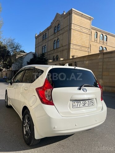 Nissan Note-2
