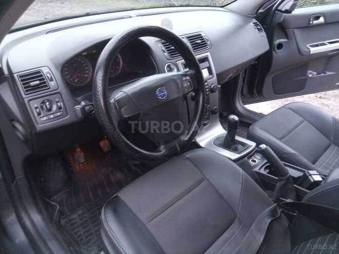 Volvo  2006, 257,000 km - 1.6 l - Qusar