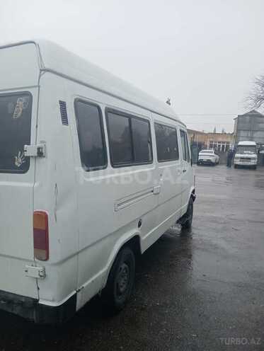 Mercedes 208 D 1994, 250,000 km - 2.3 l - Oğuz