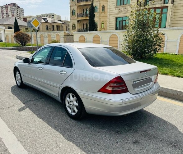 Mercedes C 200 2001, 317,000 km - 2.0 l - Bakı