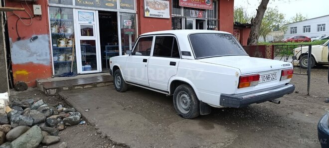 LADA (VAZ) 2107 2005, 95,000 km - 1.6 l - Qazax