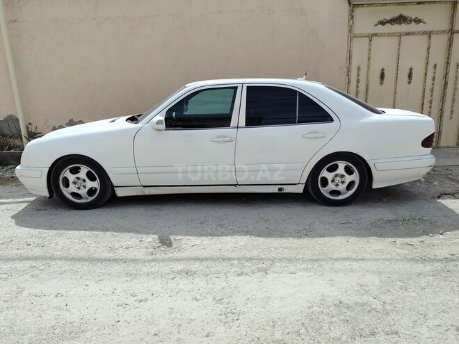 Mercedes E 220 d 2000, 797,490 km - 2.2 l - Bakı