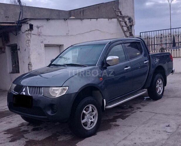 Mitsubishi L200 2008, 417,000 km - 2.5 l - Bakı