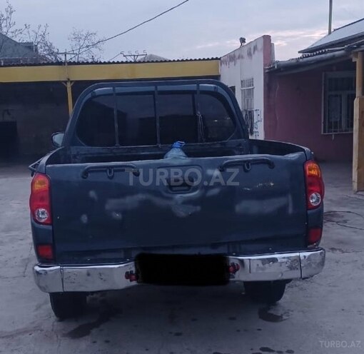 Mitsubishi L200 2008, 417,000 km - 2.5 l - Bakı