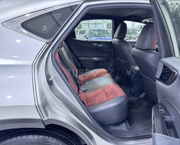 Lexus NX 200-13