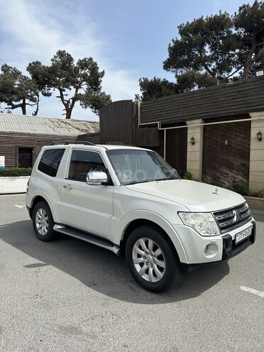 Mitsubishi Pajero 2008, 125,000 km - 3.8 l - Bakı