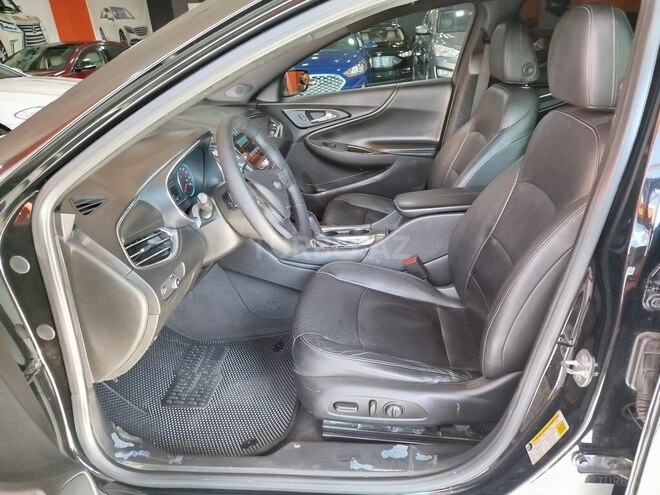Chevrolet Malibu-9
