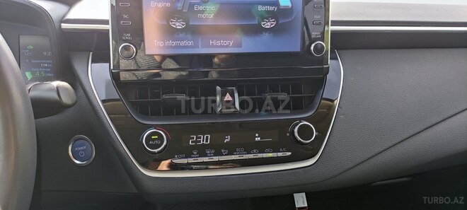 Toyota Corolla 2019, 133,000 km - 1.8 l - Bakı