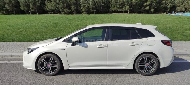 Toyota Corolla 2019, 133,000 km - 1.8 l - Bakı