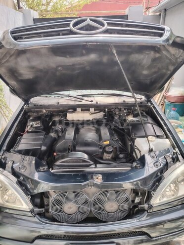 Mercedes ML 320 1999, 437,742 km - 3.2 l - Bakı