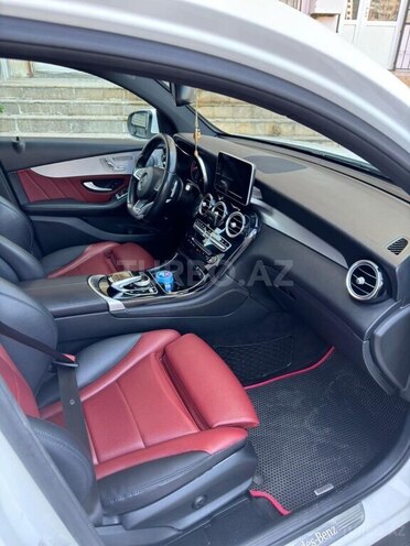 Mercedes GLC 250 4MATIC 2018, 180,000 km - 2.0 l - Bakı