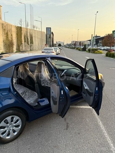 Hyundai Accent 2016, 173,809 km - 1.6 l - Bakı