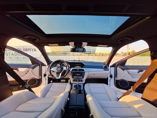 Mercedes C 250 2014, 183,000 km - 1.8 л - Bakı