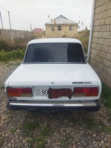 LADA (VAZ) 2107 2011, 131,000 km - 1.6 л - Salyan