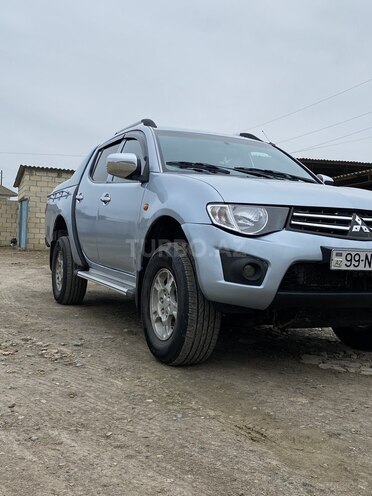 Mitsubishi L200 2008, 246,000 km - 2.5 l - Neftçala
