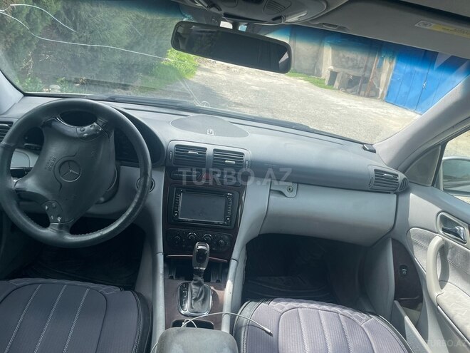 Mercedes C 220 d 2003, 495,000 km - 2.2 l - Bakı