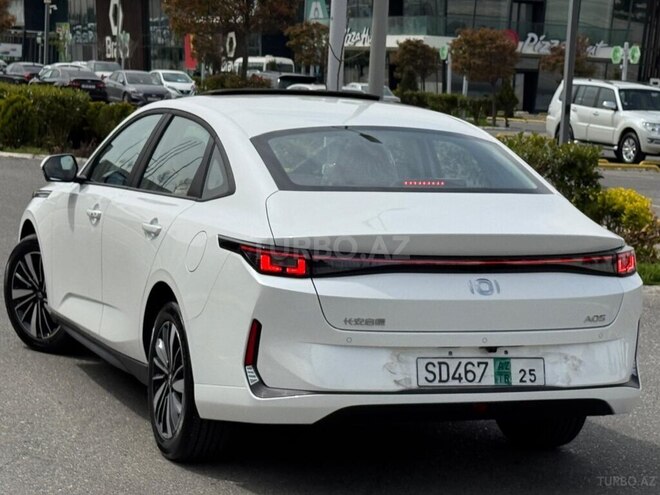 Changan Qiyuan A05 2025, 0 km - 1.5 л - Bakı