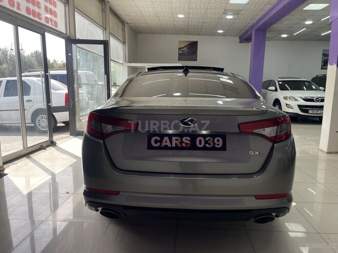 Kia Optima-13