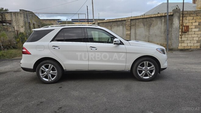Mercedes ML 250 4MATIC 2014, 135,000 km - 2.2 l - Bakı