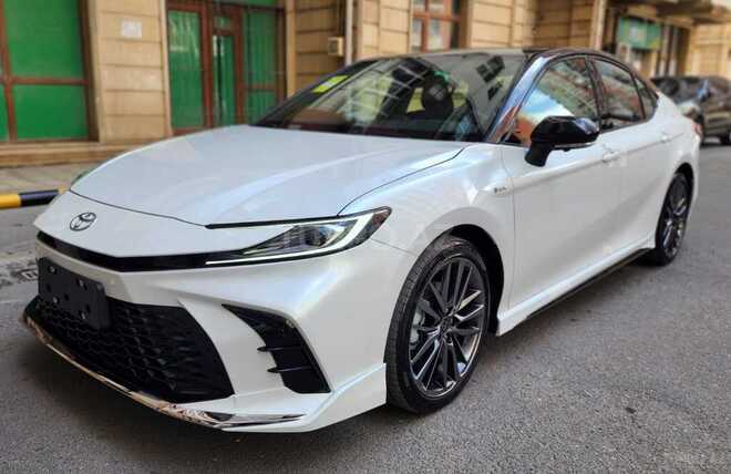 Toyota Camry 2024, 12,000 km - 2.0 l - Bakı