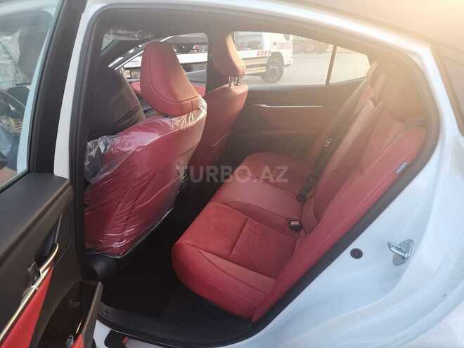 Toyota Camry 2024, 12,000 km - 2.0 l - Bakı